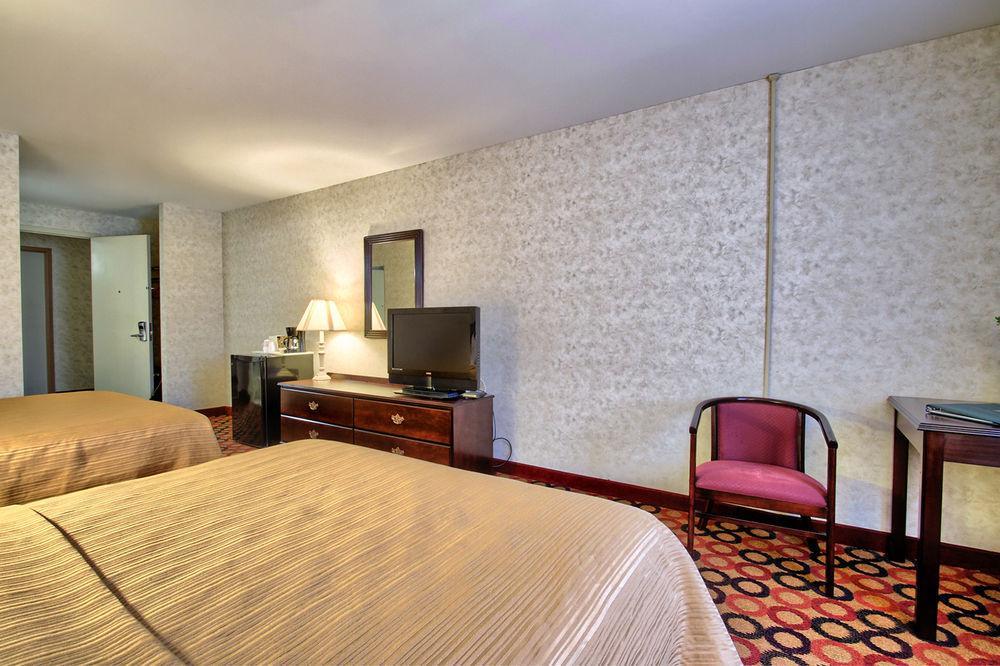 Quality Inn Enola - Harrisburg Exterior foto